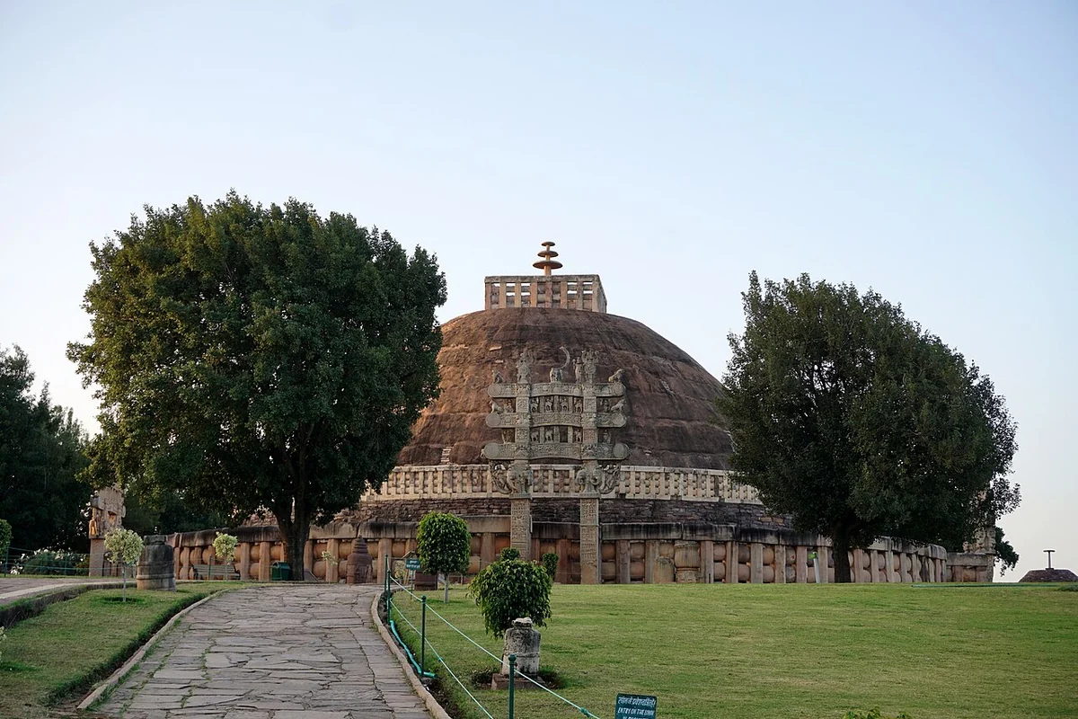 Sanchi Buddhist Monuments in the Bhopal area · actual photograph