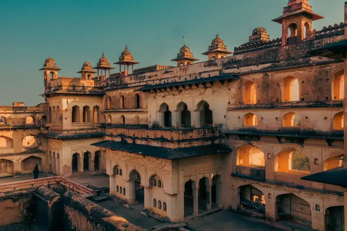 Jahangir Mahal in Orchha in the evening light