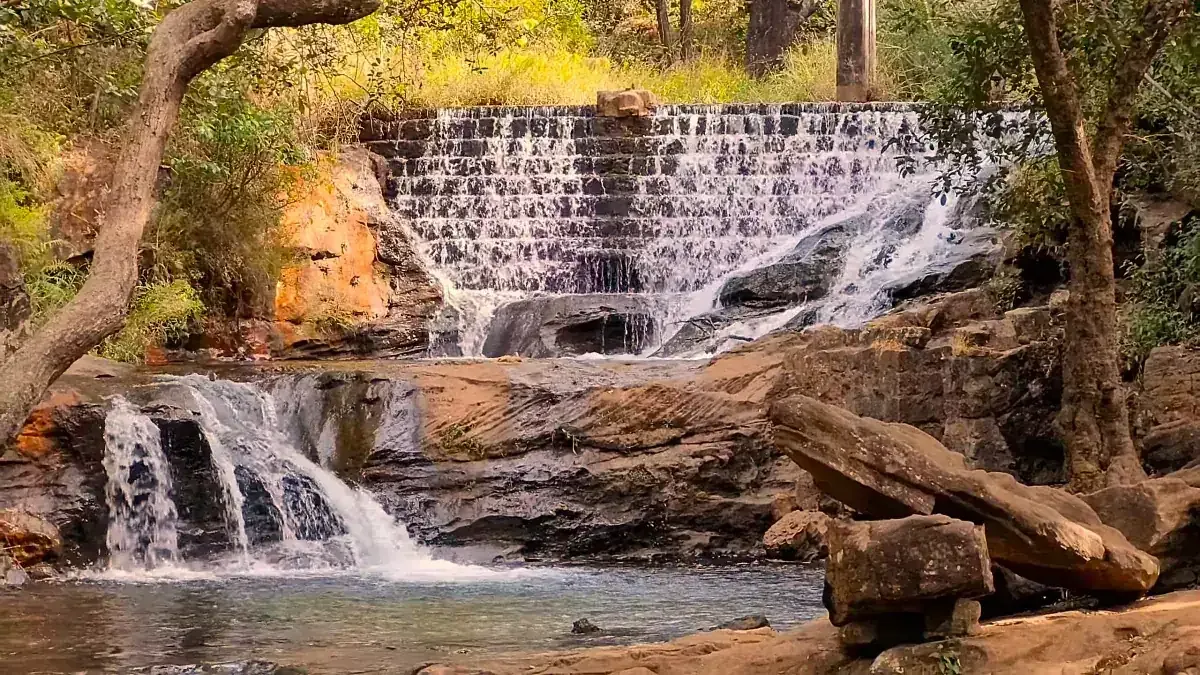 Small stepped waterfall and pool in Pachmarhi